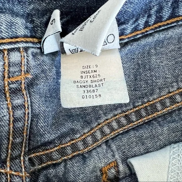 Calvin Klein Baggy Cotton Shorts Size 9 Medium Wash - Picture 5 of 5